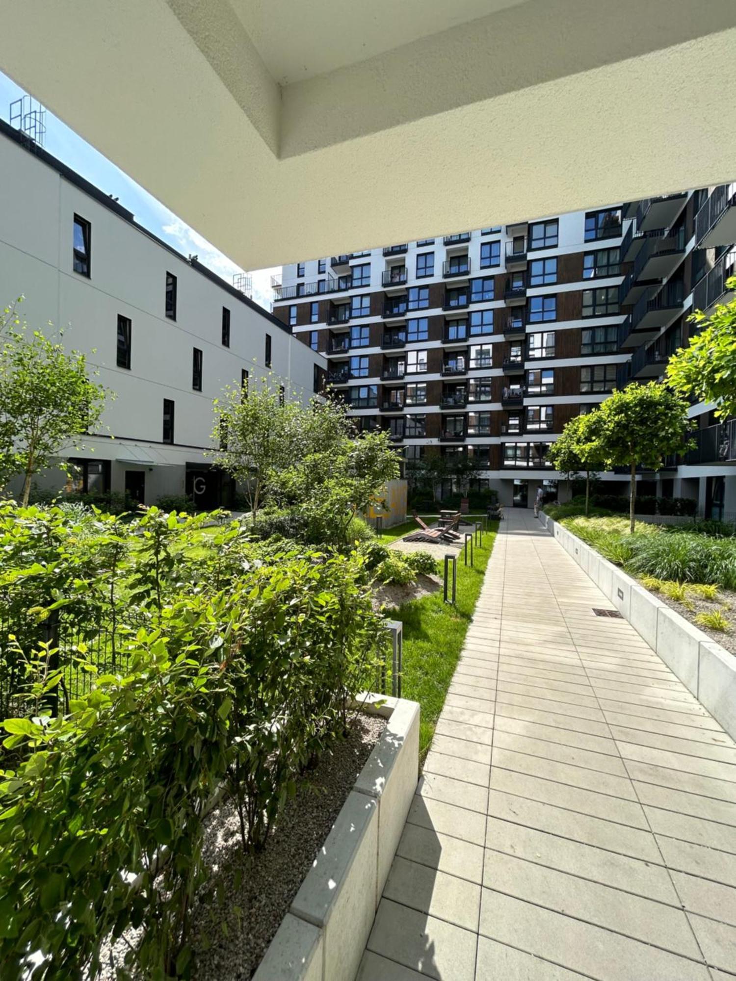 Domaniewska Premium Apartament Lägenhet *